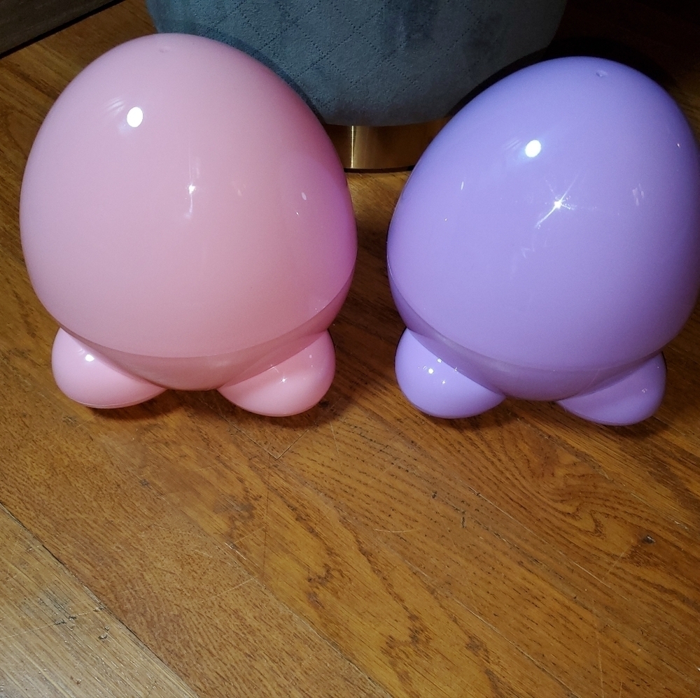 Pink and Purple Plastic Decorative Eggs with Feet